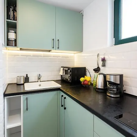 Spacious 2 Bdr Flat In The Old Town Lägenhet *