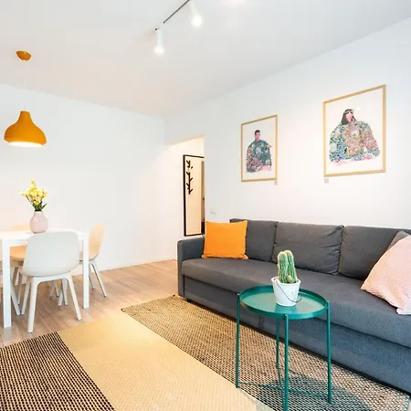 Spacious 2 Bdr Flat In The Old Town Appartement Boekarest