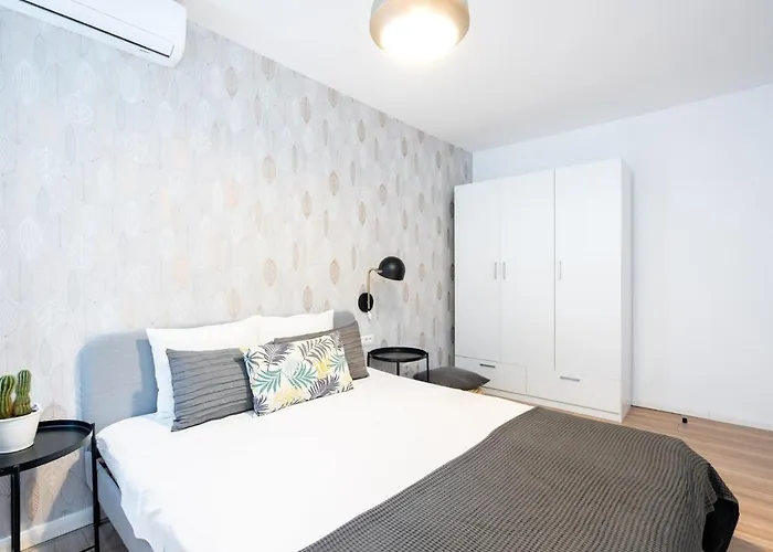 アパート Spacious 2 Bdr Flat In The Old Town