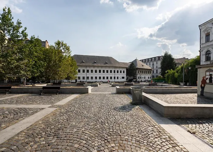 Spacious 2 Bdr Flat In The Old Town ブカレスト