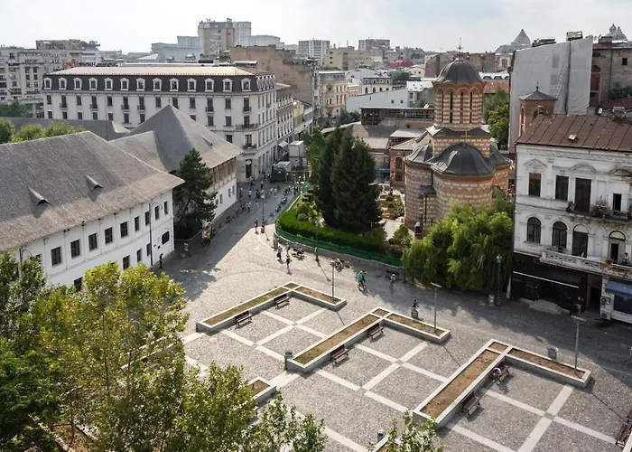 Spacious 2 Bdr Flat In The Old Town Lägenhet Bukarest